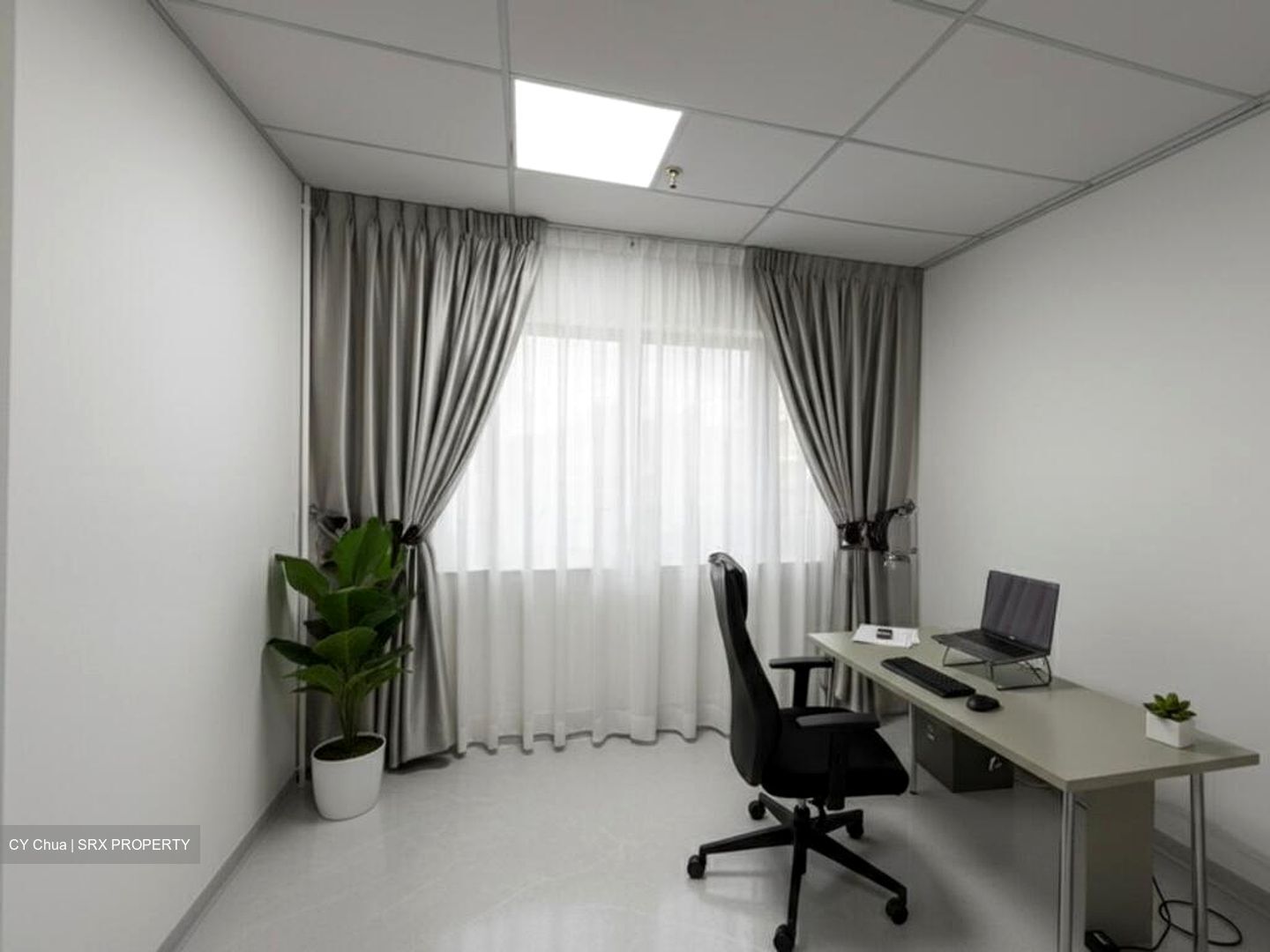 Textile Centre (D7), Office #525791701